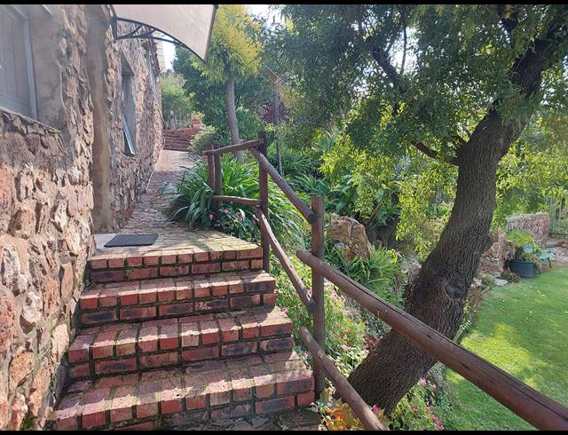 3 BEDROOM FREESTANDING FOR SALE IN VAALOEWER
